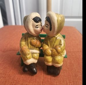 Vintage 60s 70s Inuit Eskimo Salt + Pepper Shakers W/ Bench Sitters Kissing